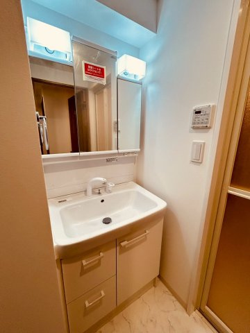 IMR　BLD.の洗面所