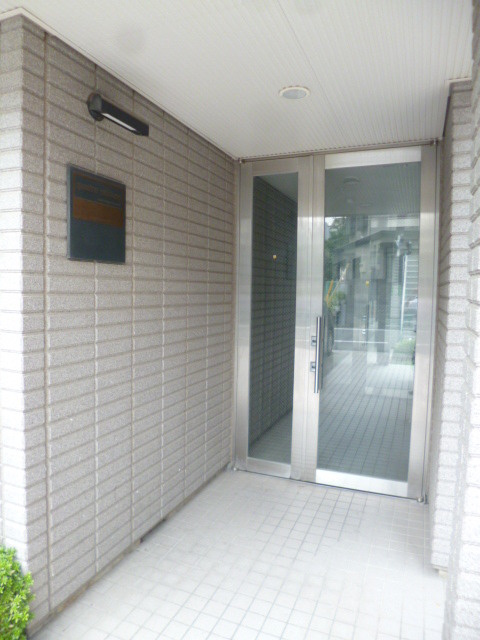 ｑｕａｔｒｅ　ｓａｉｓｏｎｓのエントランス|★オートロック対応エントランス★