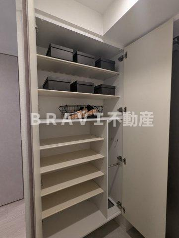 アーバネックス天満橋South BRAVI不動産の玄関