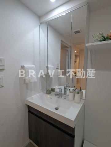 アーバネックス天満橋South BRAVI不動産の独立洗面台