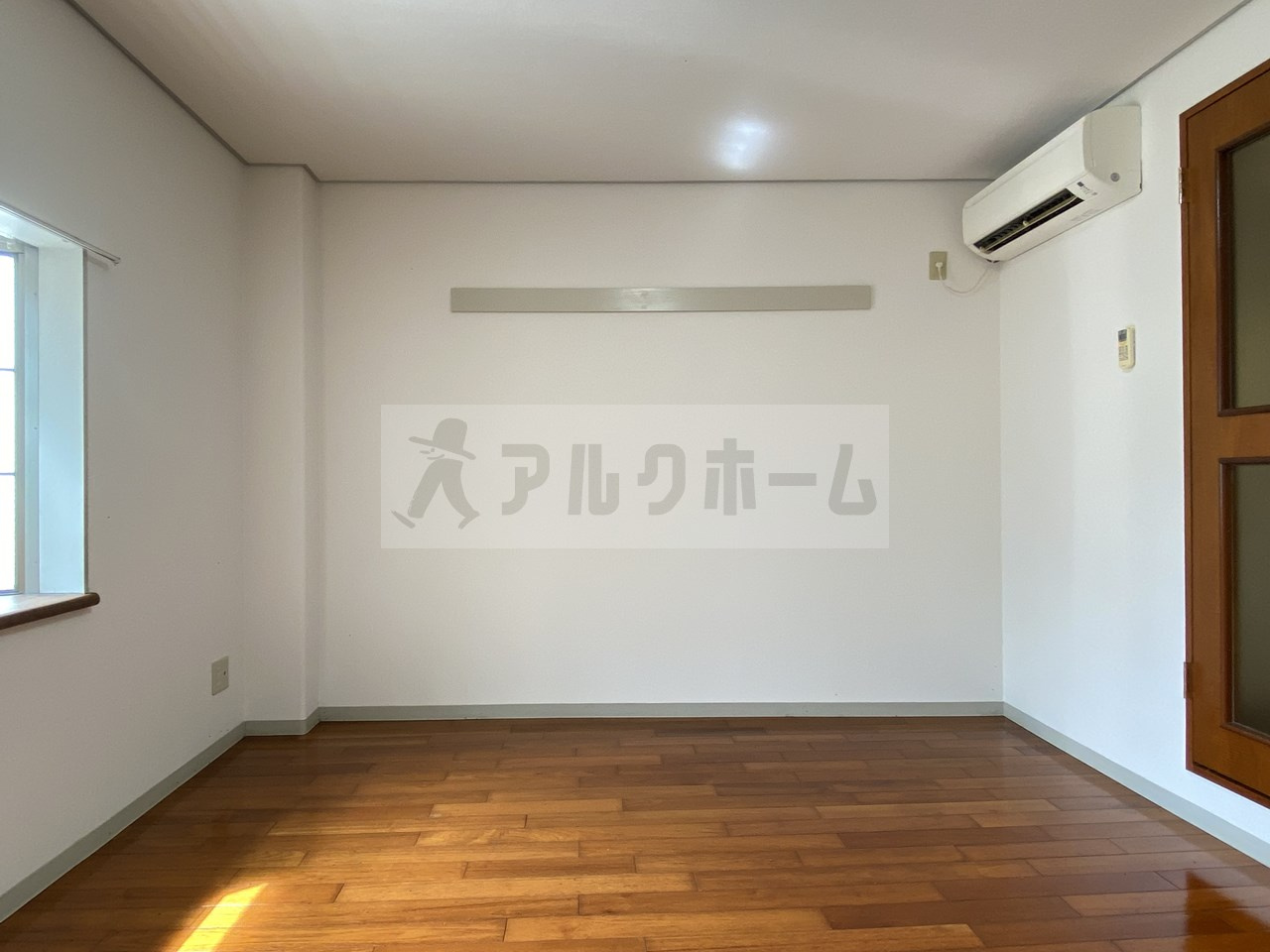 オレンジハウス3の居間・リビング|オレンジハウス3　洋室