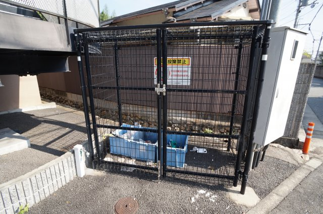 ジョイメニーのその他共用部分|敷地内ゴミ置き場