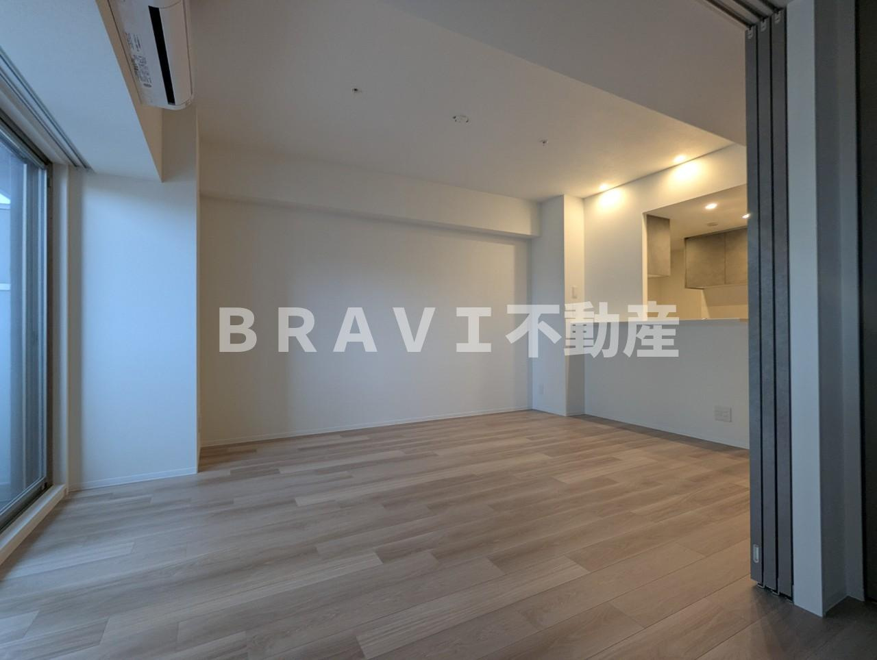 アーバネックス天満橋South BRAVI不動産の居間・リビング