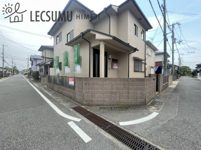 姫路市白浜町宇佐崎中3丁目/中古戸建の前面道路含む現地写真