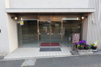 【エントランス】