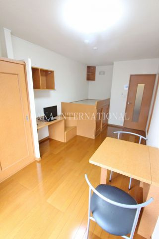 ブルーメハイム高田の居間・リビング