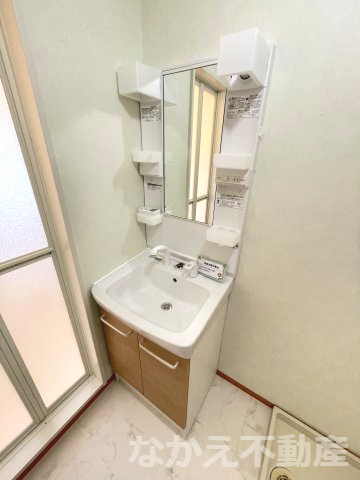 【洗面所】 | ゆったりとスペースのある洗面所