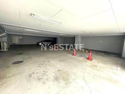 【駐車場】 | ハビット鷹羽