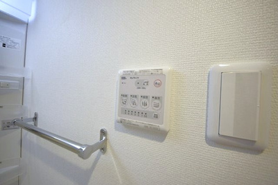 【設備】 | リブリ・ウインドⅢ | 浴室乾燥機