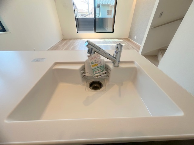 茅ヶ崎市南湖3丁目　新築戸建　2号棟のキッチン|キッチンシンク♪