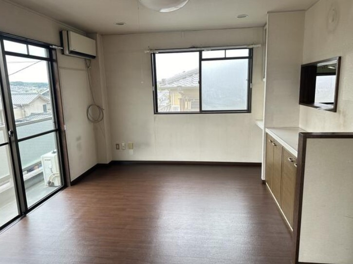 協和ビルの居間・リビング