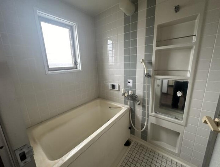 協和ビルの浴室