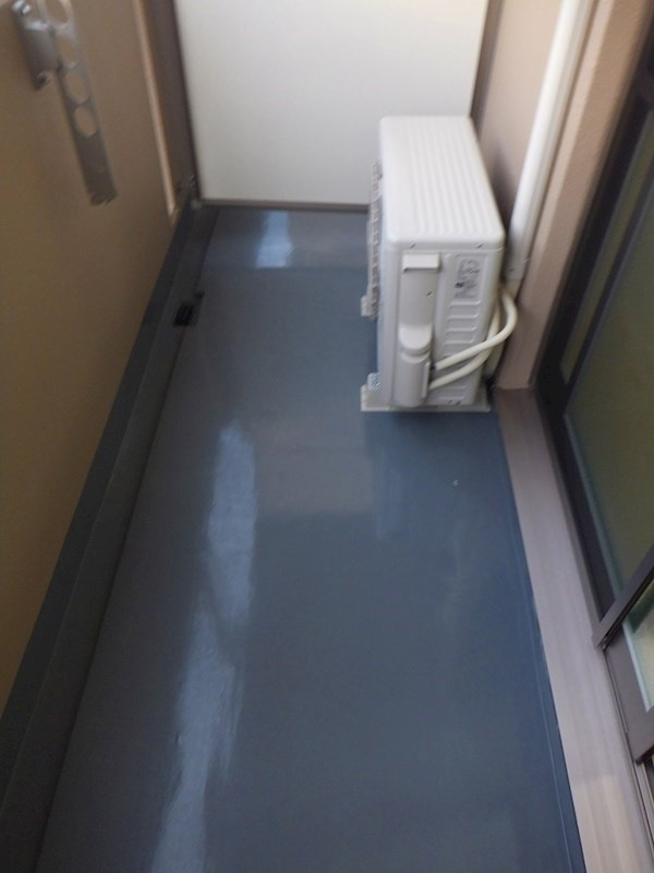 アシストみなと元町のバルコニー