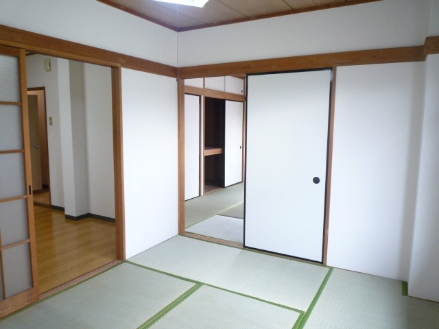 ハイツ北原Ⅰ号館の和室