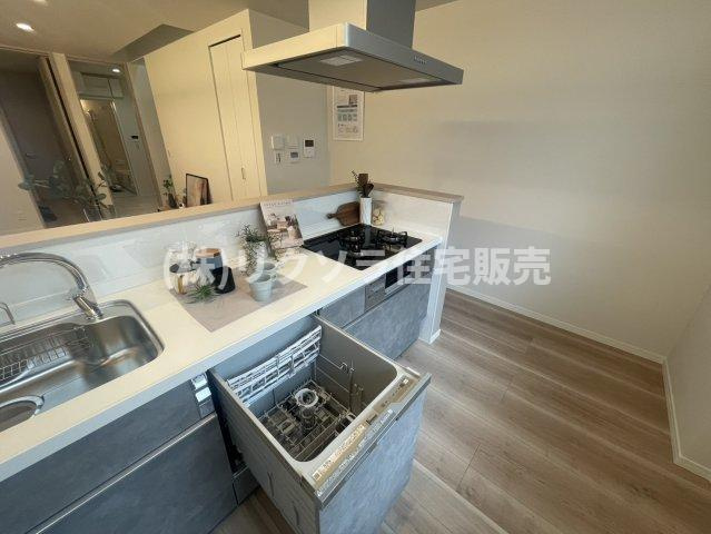 東香里園町　新築一戸建てのキッチン|■物件内覧・資金計画相談・住宅ローン相談、リフォーム相談、お問合せ受付中■
※当日・翌日のご内覧、ご相談はお電話でのお問合せがスムーズです！