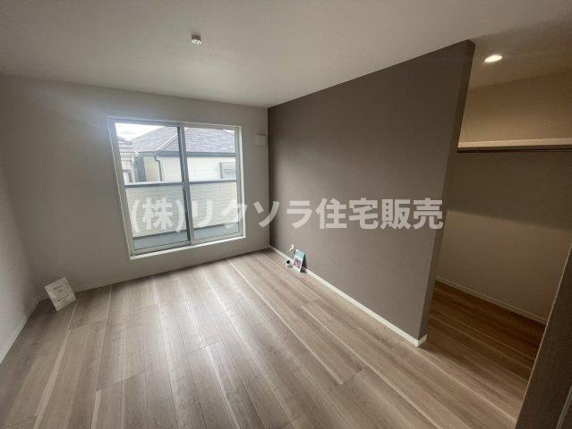 東香里園町　新築一戸建ての洋室|■物件内覧・資金計画相談・住宅ローン相談、リフォーム相談、お問合せ受付中■
※当日・翌日のご内覧、ご相談はお電話でのお問合せがスムーズです！