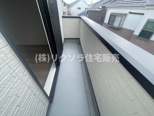 東香里園町　新築一戸建てのバルコニー|■物件内覧・資金計画相談・住宅ローン相談、リフォーム相談、お問合せ受付中■
※当日・翌日のご内覧、ご相談はお電話でのお問合せがスムーズです！