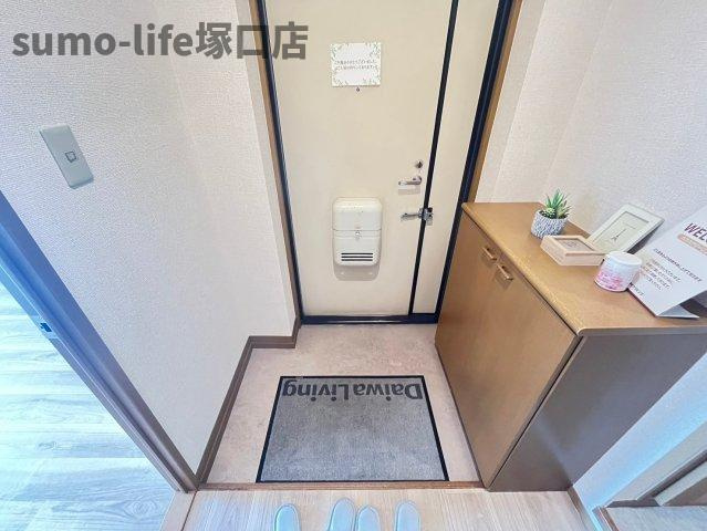 ファミール池尻の玄関