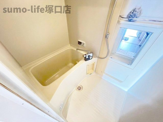 ファミール池尻の浴室