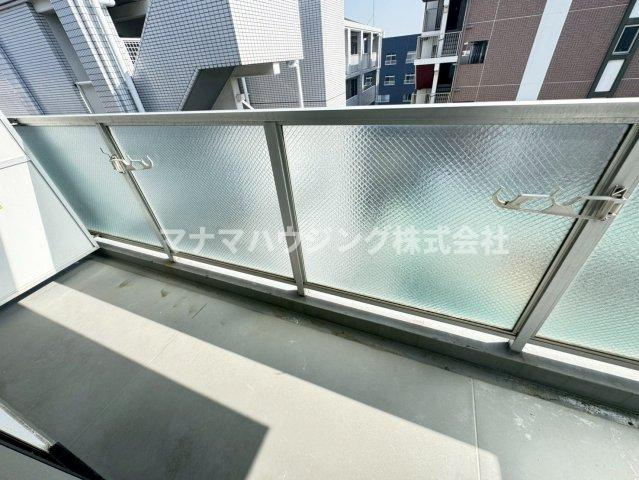 アドウニスのバルコニー
