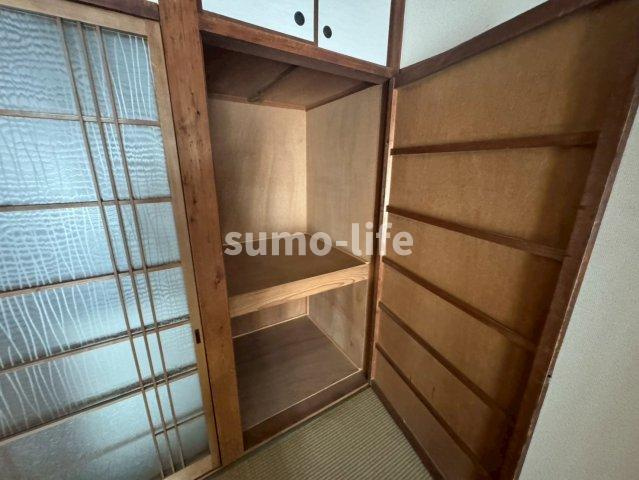 南塚口５丁目連棟貸家の収納