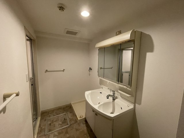 西宮市薬師町の賃貸マンションの洗面所