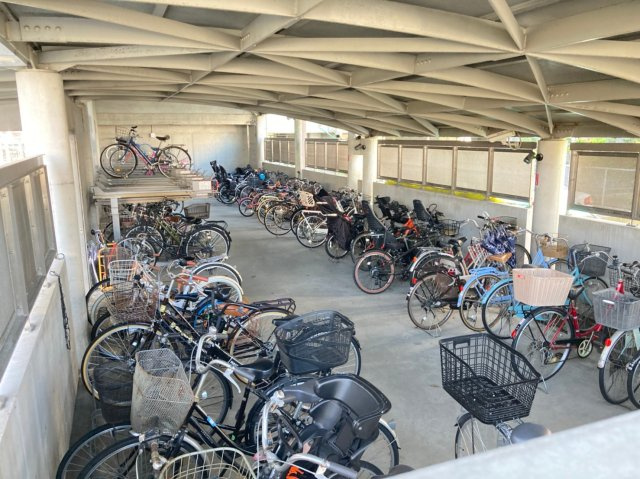 西宮市薬師町の賃貸マンションのロビー