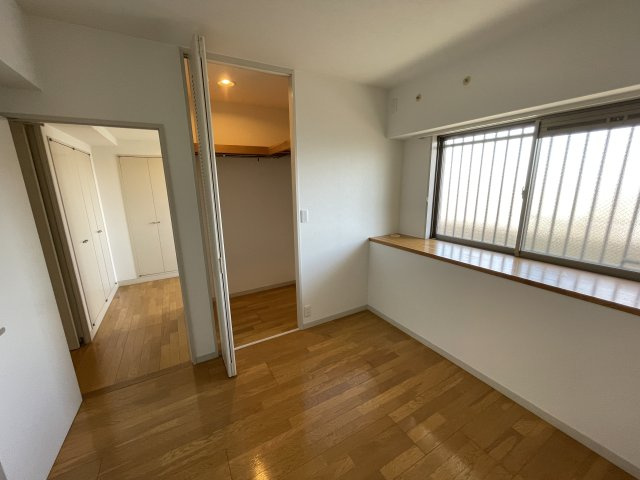 西宮市薬師町の賃貸マンションの洋室