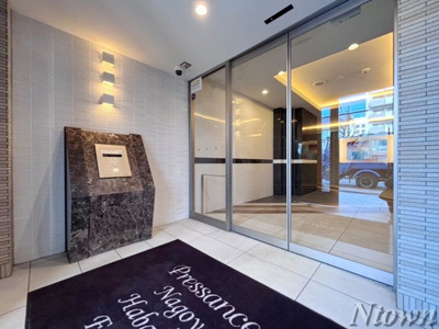 【エントランス】 | プレサンス名古屋幅下ファビュラス | 落ち着いたエントランスです