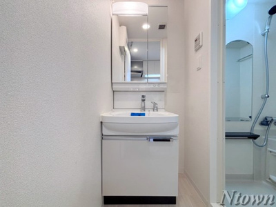 【独立洗面台】 | プレサンス名古屋幅下ファビュラス | 独立洗面台あり、毎朝おしゃれに忙しい女性の方におすすめです