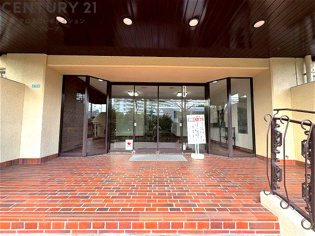 エントランス」（外）