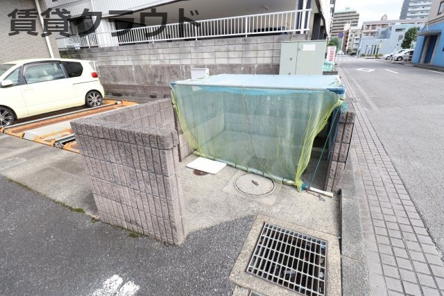 ミドルロード　壱番館のその他共用部分|ゴミ捨て場