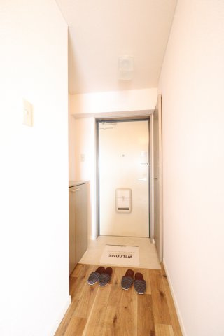 ミドルロード　壱番館の玄関