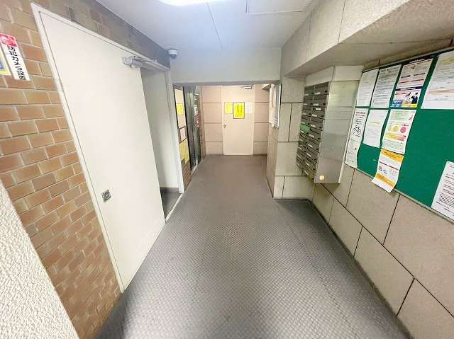 グリーンハイツ東三国のエントランス