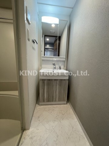 S-RESIDENCE天満Gracisの洗面所|忙しい朝には欠かせない洗面所です