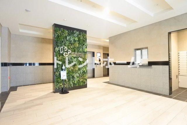 プレサンス大手前ピリオドのエントランス|選べる家電プランあり！！