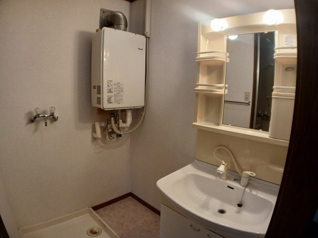 メゾンプロムナードＡの洗面所|洗面所