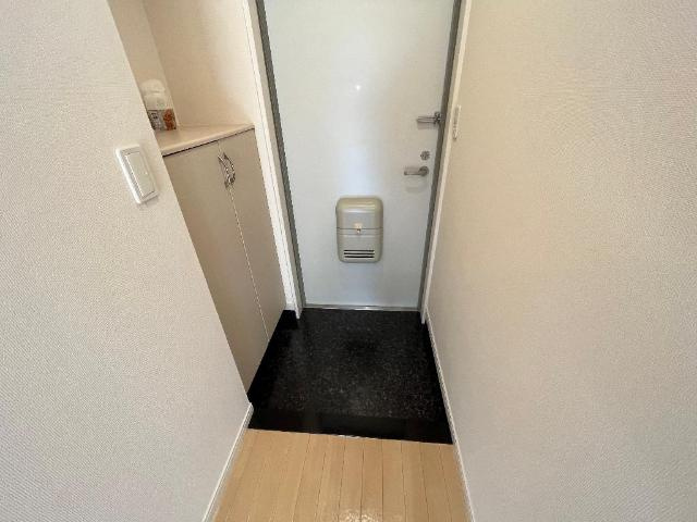 【玄関】 | ウィング東合川 | 玄関