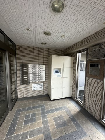 ルミエール伊保原のエントランス