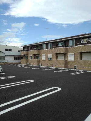 【駐車場】 | カーサ　ルーチェ　Ａ | 駐車場があります