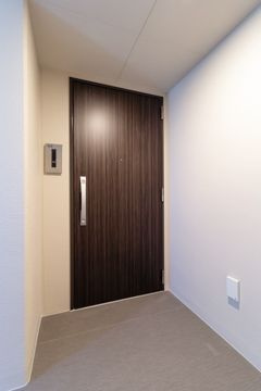セレサ市川行徳 の玄関