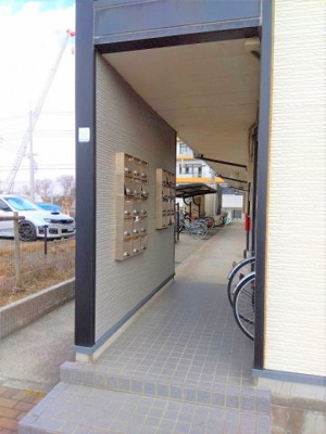 【エントランス】 | レオパレスハポネスⅢ | 画像8