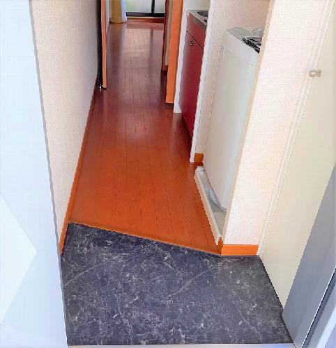 レオパレスエターナルⅡの玄関