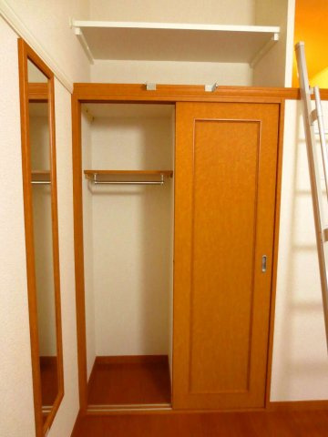 レオパレスエターナルⅡの収納