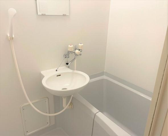 レオパレスグリーンタカタの浴室