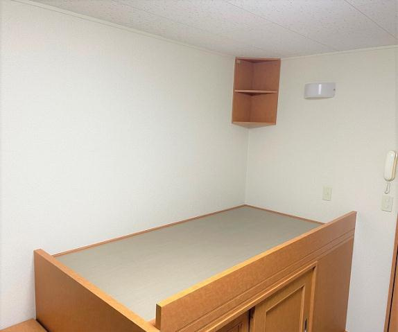 レオパレスグリーンタカタの寝室