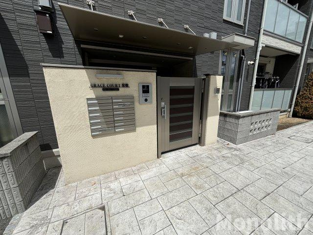 グレースコート常盤のエントランス