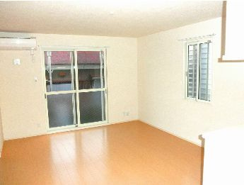 【居間・リビング】 | グランモア西湘A | おしゃれなリビングです　※参考写真です