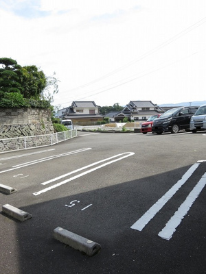 【駐車場】 | ルピナスＢ