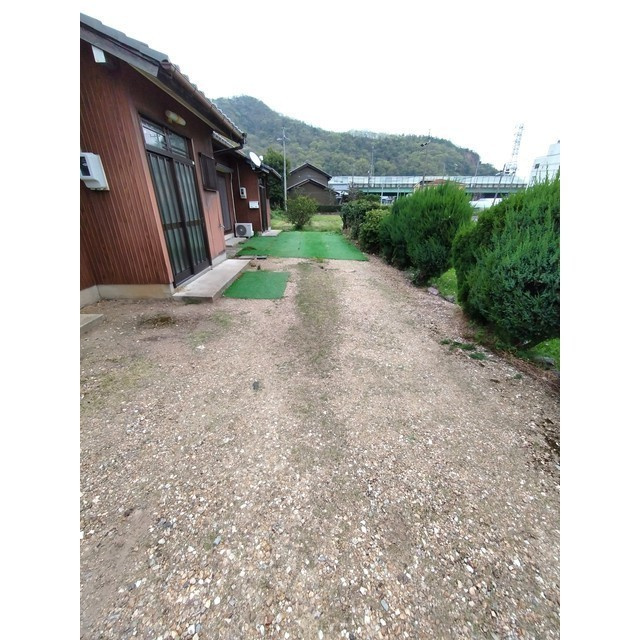 岩戸林貸家のエントランス